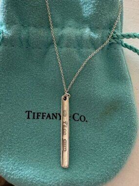 💗Tiffany & Co. Bar Pendant Necklace
